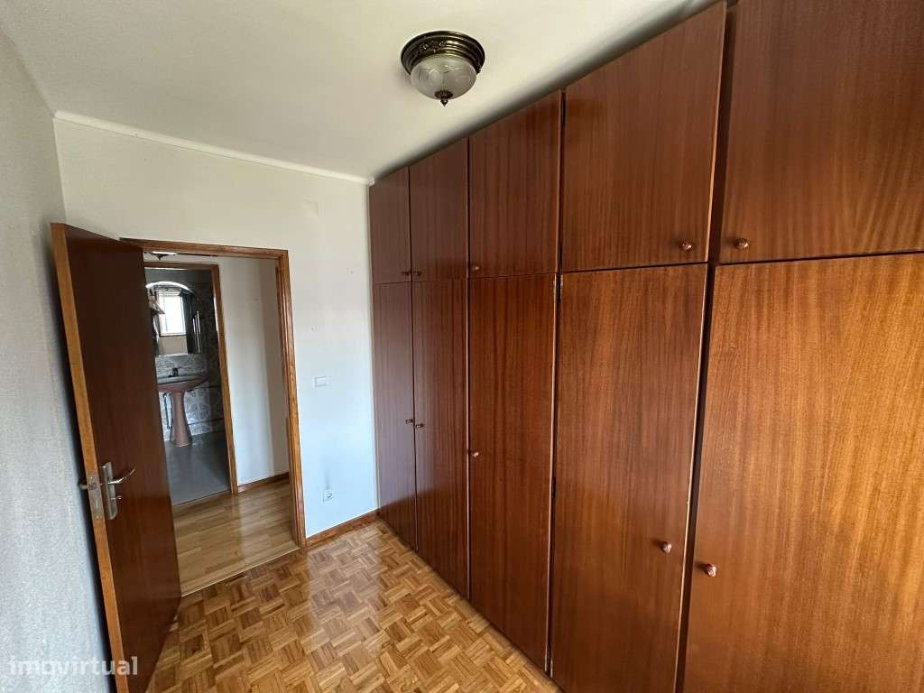 Apartamento T2+1 no centro da Maia-14