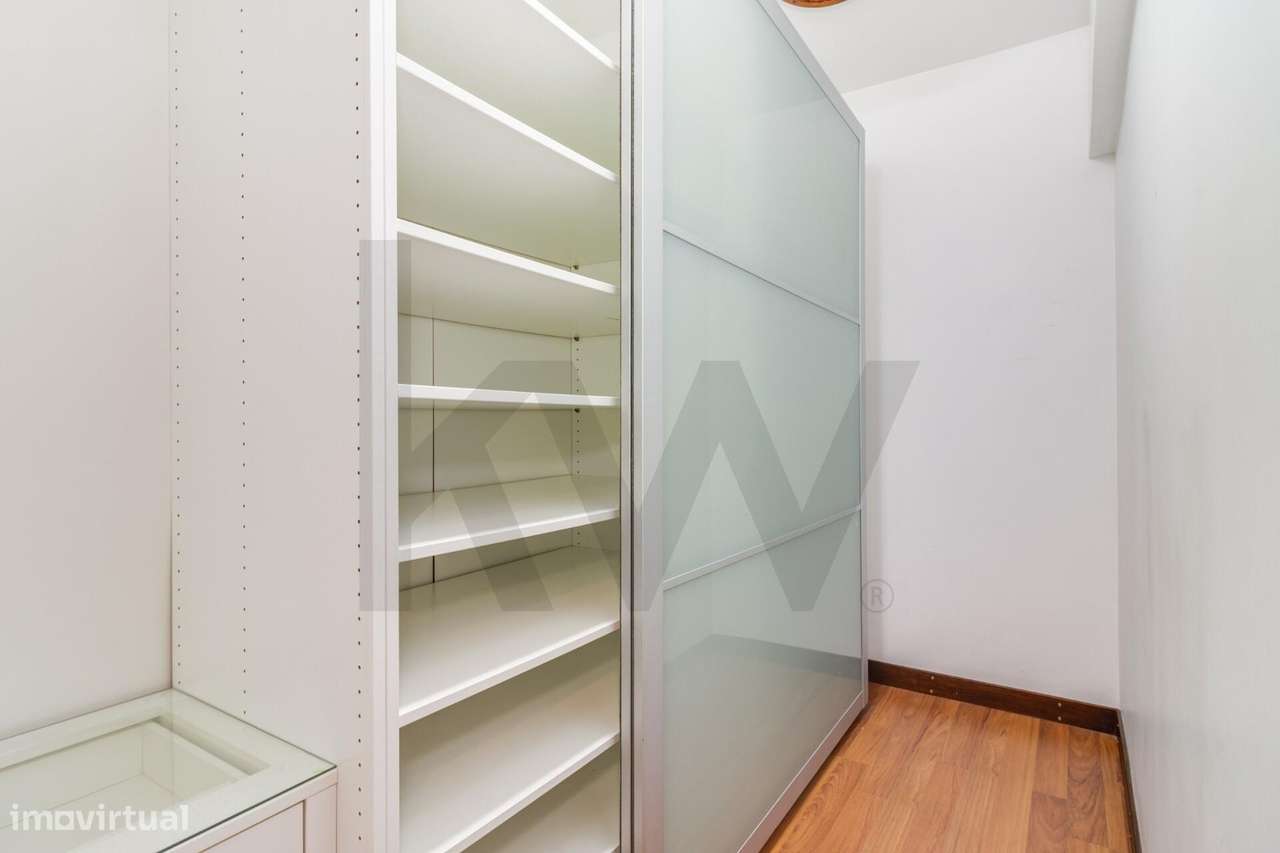 Penthouse T3 com Terraço de 165m2 , Vista Mar e Garagem-6