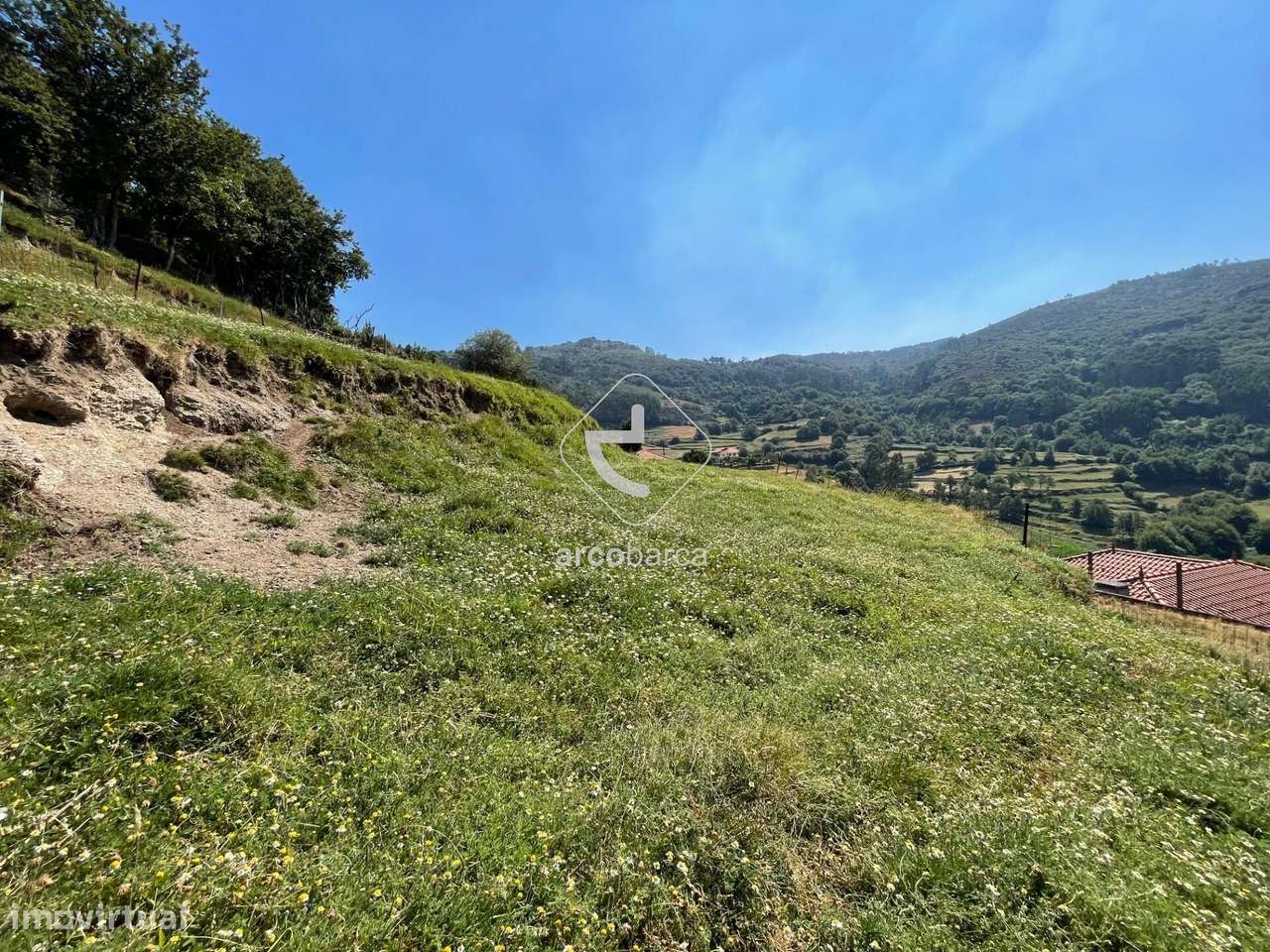 Propriedade com moradia recuperar, 4.700m2 de terreno, vistas excelent-22