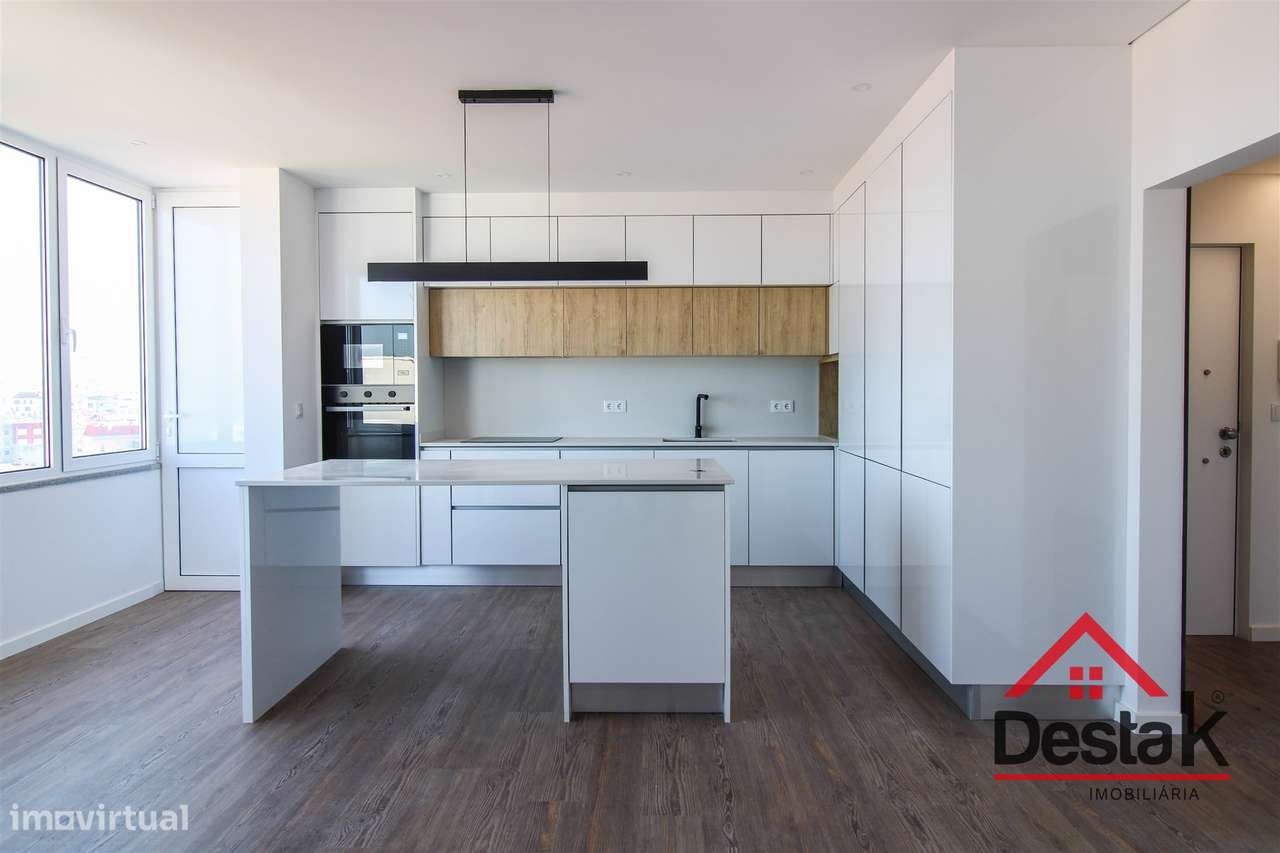 Apartamento T3+1 Renovado no centro de Viseu - Grande imagem: 3/23