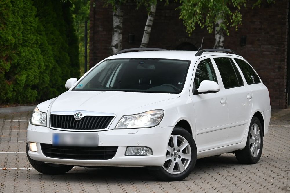 Skoda Octavia II (2004-2013) 2.0 TDI DSG Laurin & Klement 2011