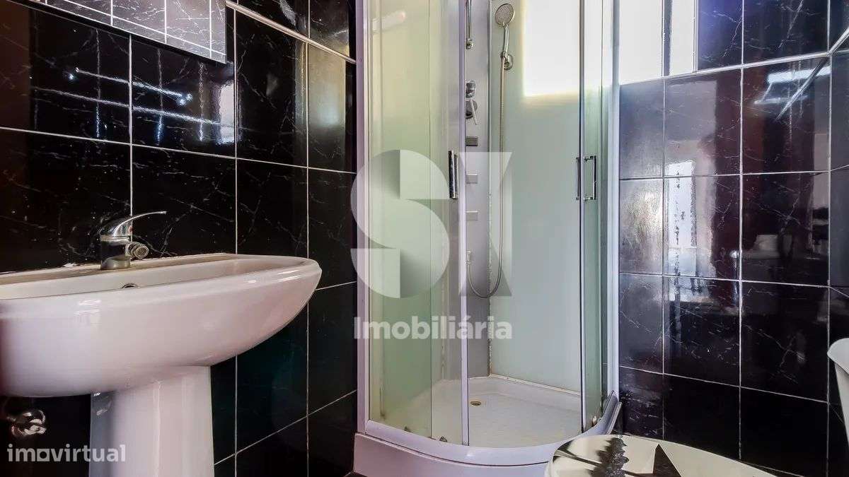 Moradia T5 | boxes para cavalos | Golegã-31