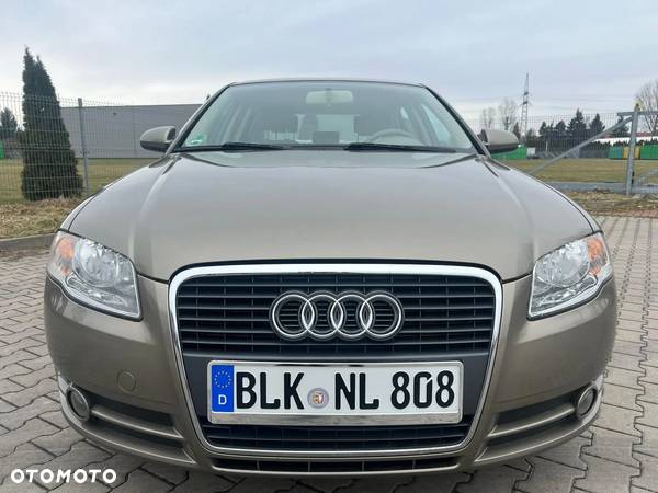 Audi A4 2.0 - 9