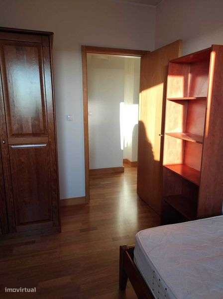 Apartamento T2 junto ao Hospital São João e ISCAP - Porto - Grande imagem: 4/11