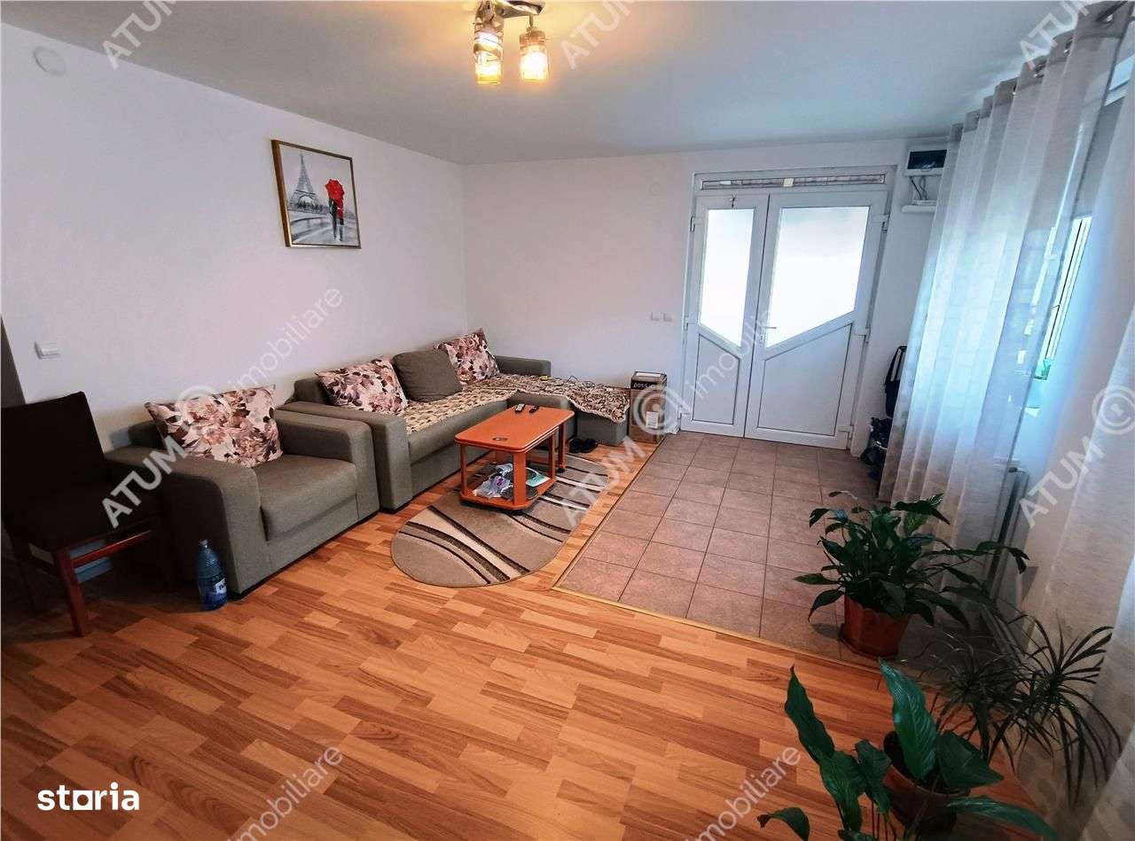 Casa spatioasa cu 5 camere 2 bai si pivnita in Sibiu zona Selimbar - Imagine principală: 4/16