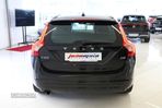 Volvo V60 2.0 D2 Momentum - 9