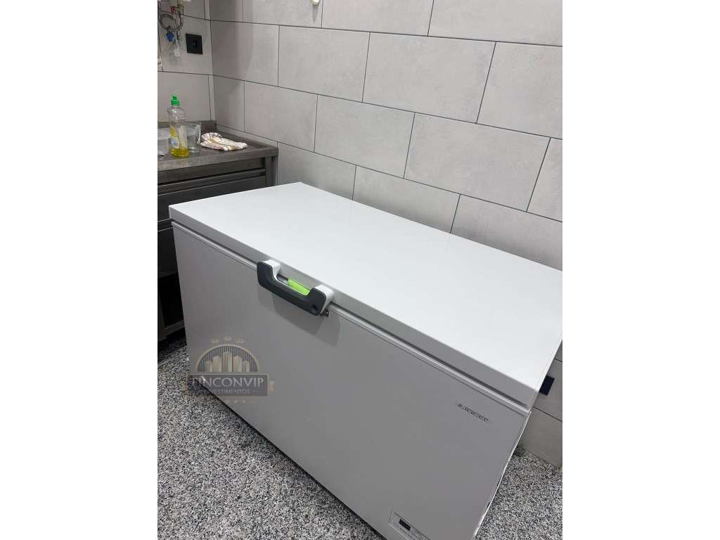 Espaço Comercial no Centro de Almada - Totalmente Equipado e Pronto...-8