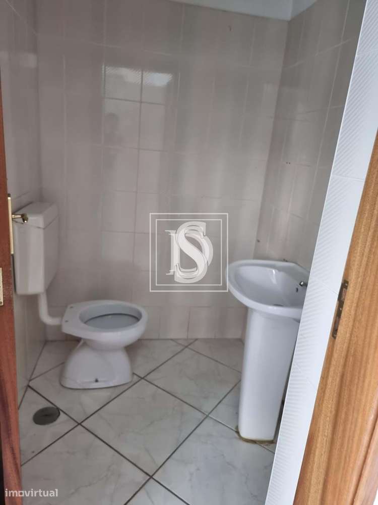 Loja Não definido em Vieira do Minho-9