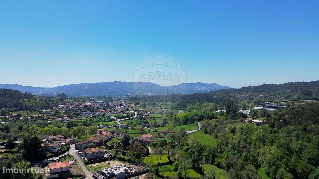Moradia T5 para venda-4