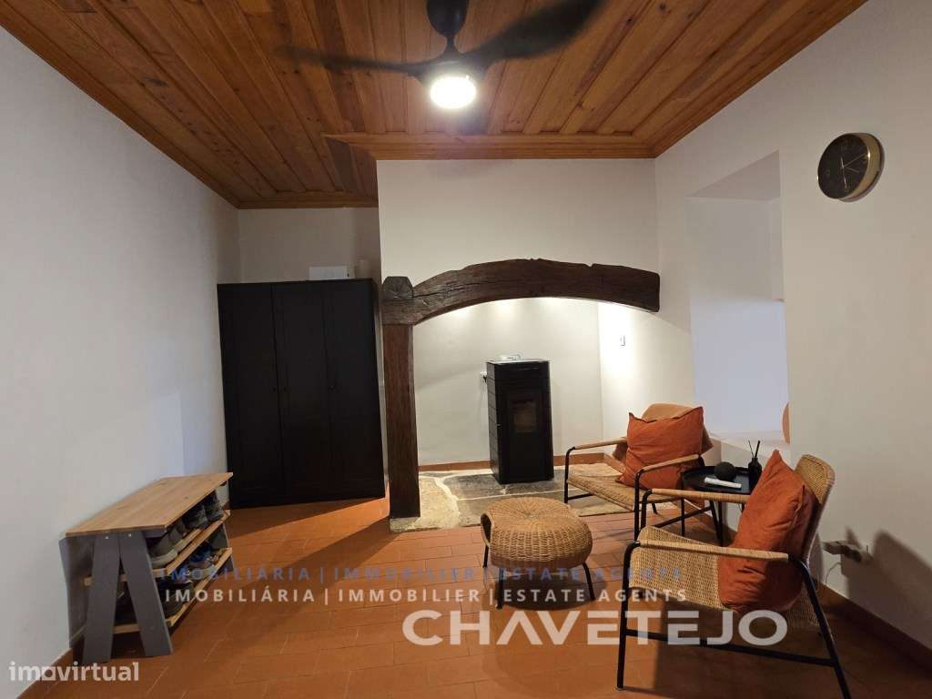Charmosa moradia T3 em pedra para venda perto de Chãos Ferreira do ...-17