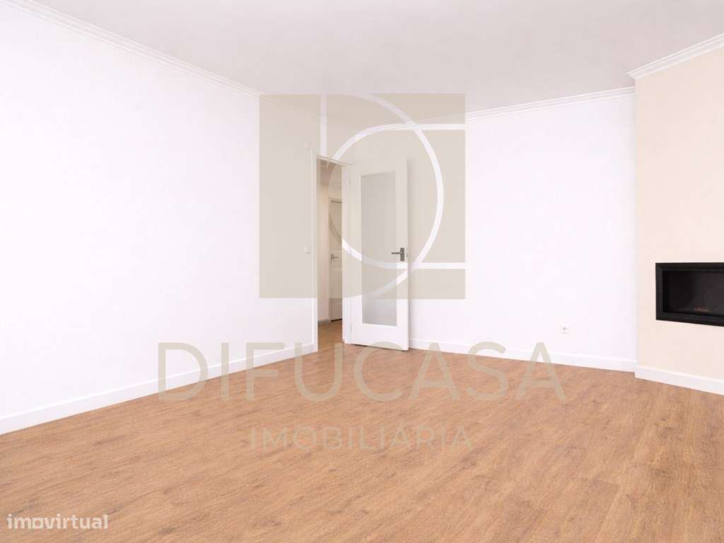 R260_Apartamento T3 Central no Feijó-7