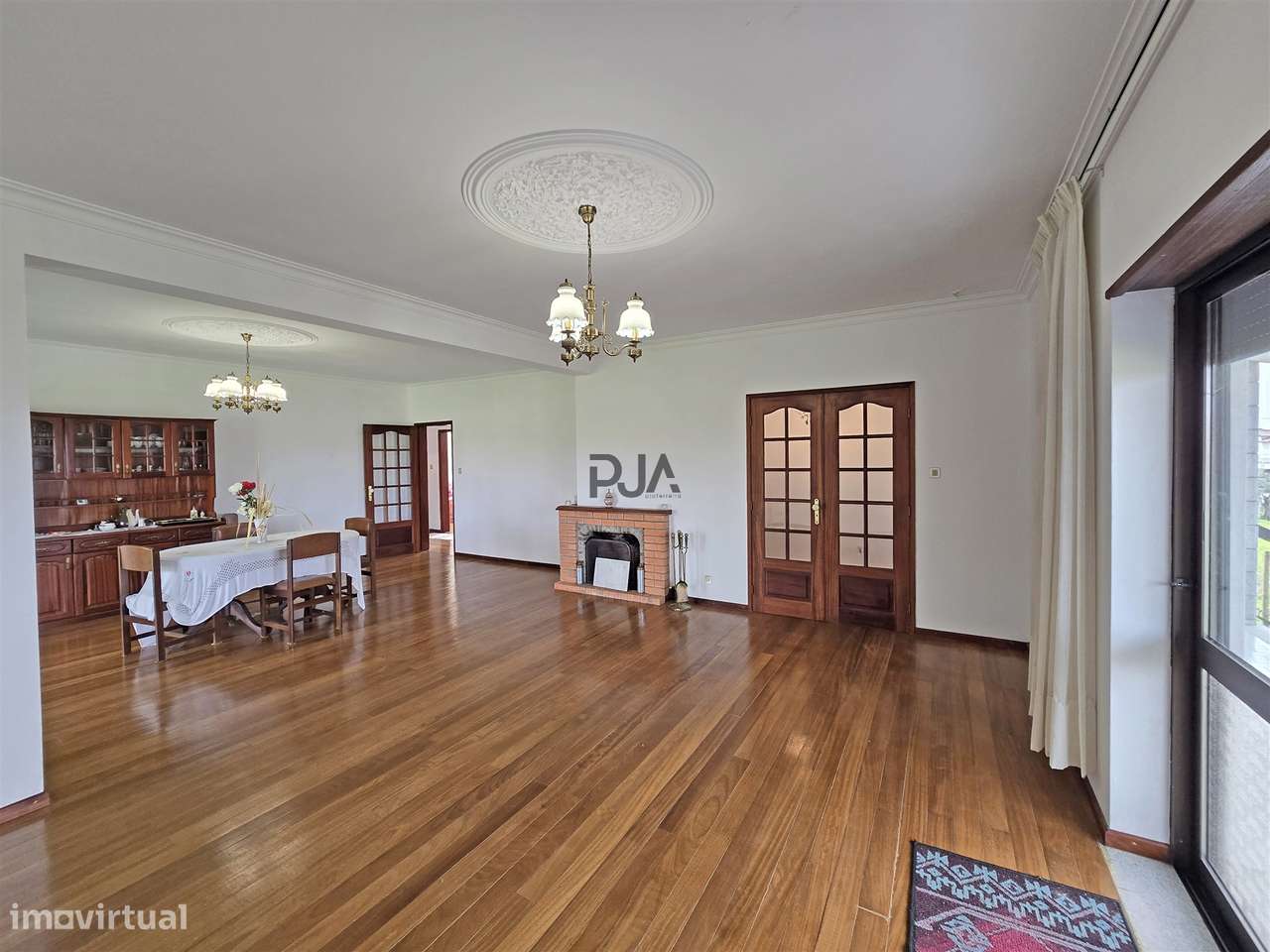 Moradia Isolada T5 em Outeiro de Espinho, Mangualde-13