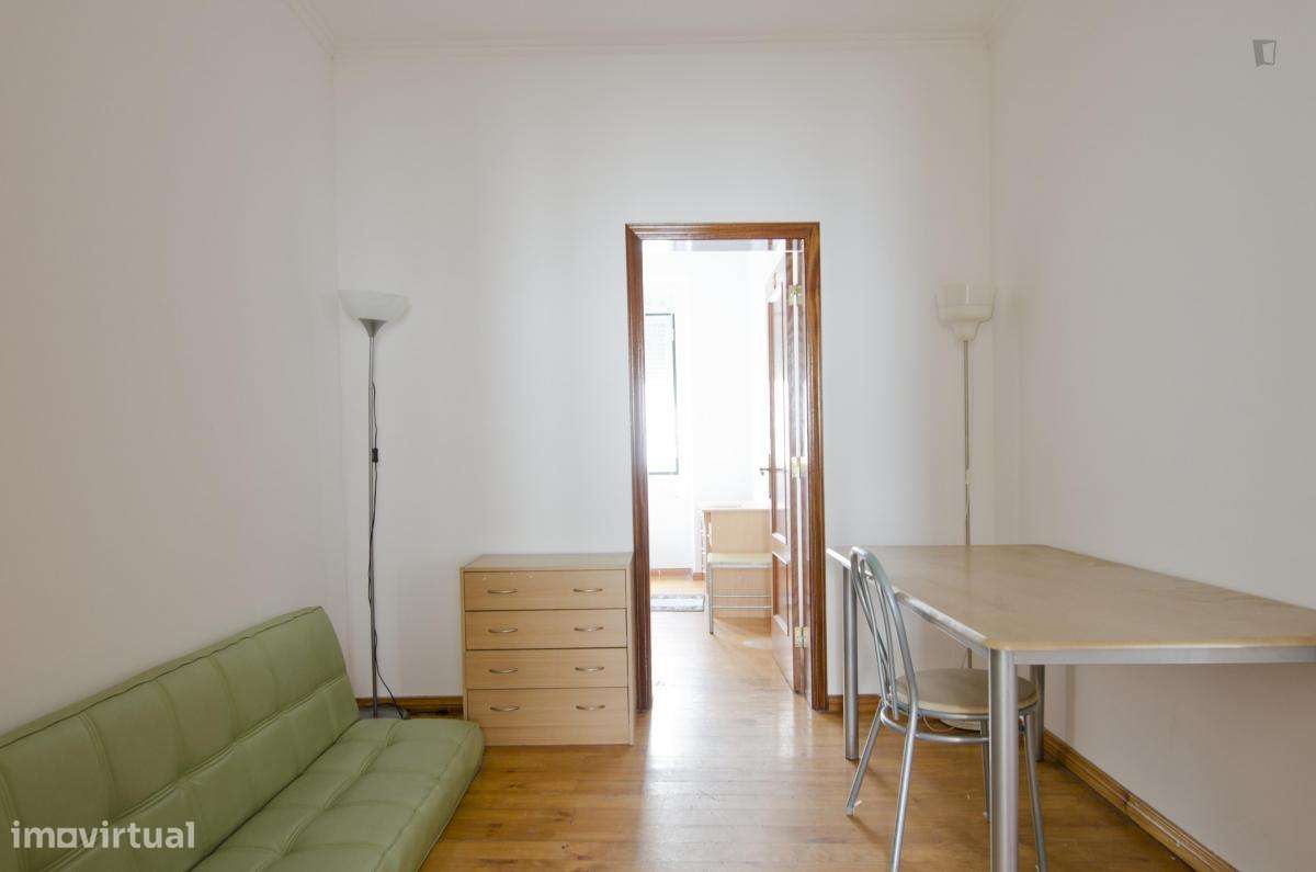Apartamento com 5 quartos - localizado em Intendente Lisbon - Grande imagem: 5/10
