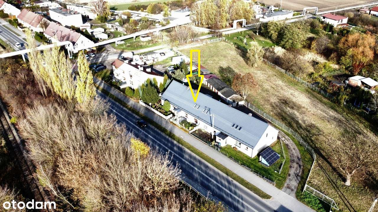 Dwupoziomowe mieszkanie z ogródkiem, Konin-Maliniec-17