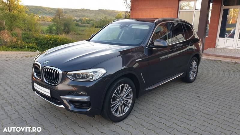 BMW X3 xDrive20d AT Luxury Line - 9