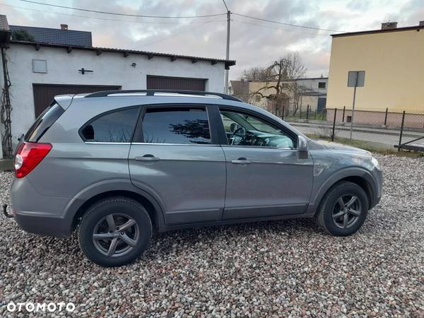 Chevrolet Captiva - 22