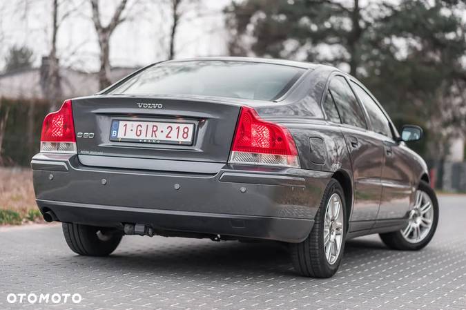 Volvo S60 2.4D Kinetic - 7