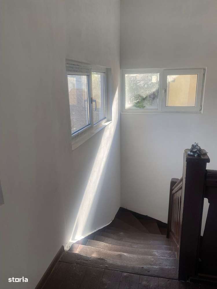 Apartament 3camere de vanzare Central in Predeal negociabil-14