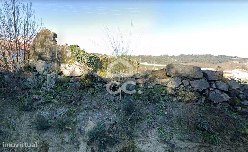 Casa Para Restauro, Figueiras, Lousada - Grande imagem: 5/24