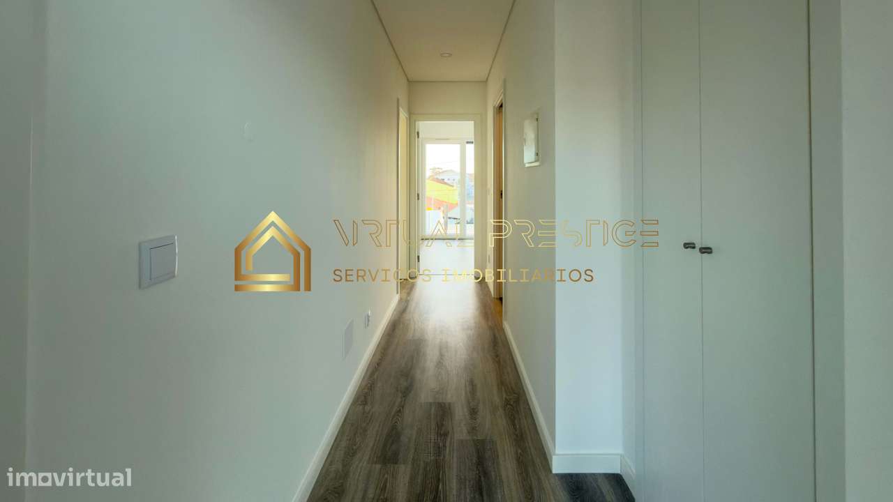 Moradia T4+1 nova com piscina e garagem em Palhais + cave com escri...-14