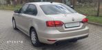 Volkswagen Jetta 1.6 TDI DSG Life - 3