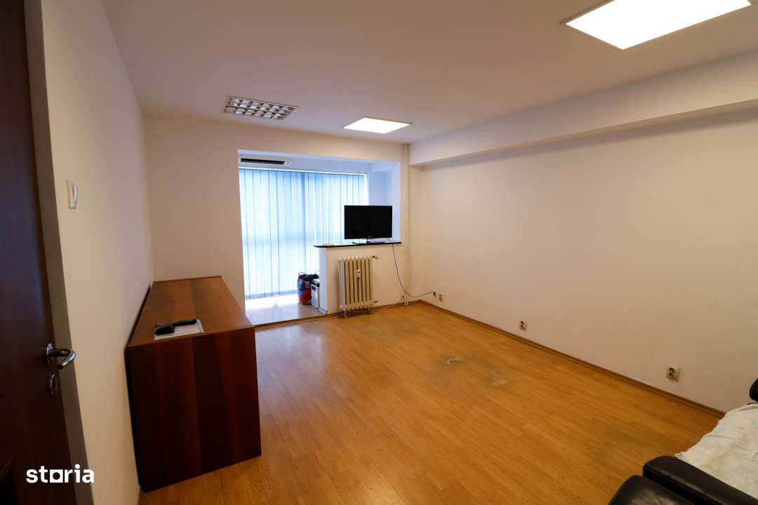 Bloc stradal - intersectie Chisinau cu Pantelimon - Imagine principală: 5/19