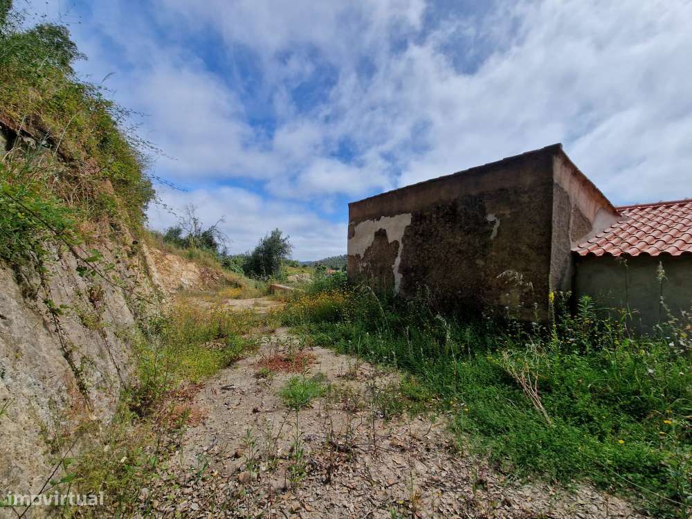 Terreno com Casa para Recuperar - Malhada Quente, Monchique-14