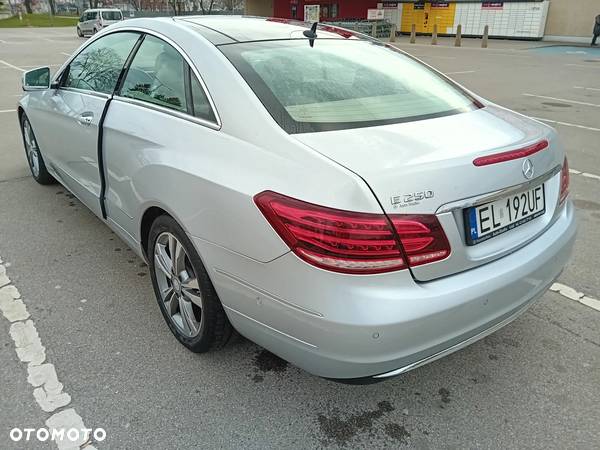 Mercedes-Benz Klasa E 250 - 10