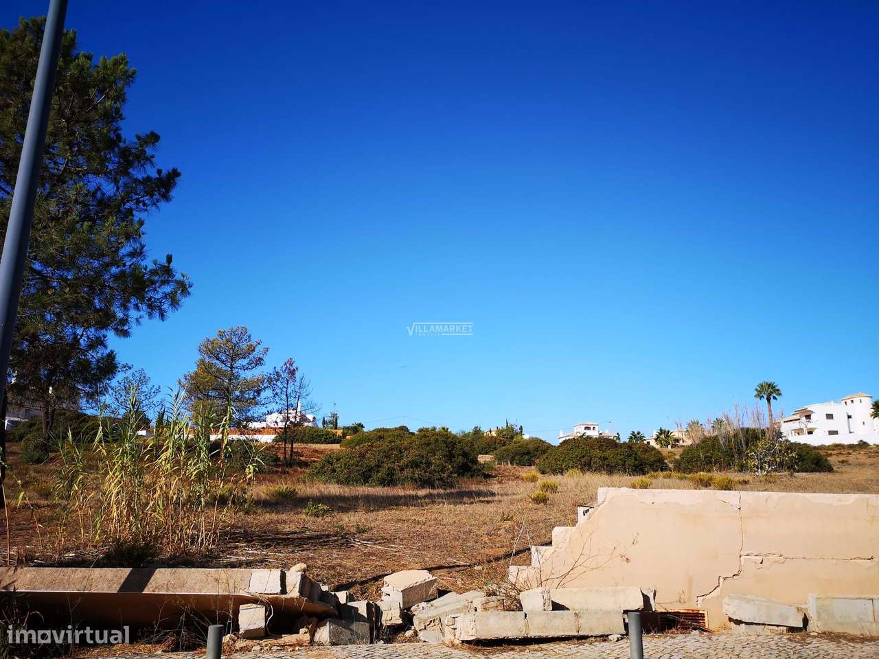 Fantástico terreno situado na praia de São Rafael-8