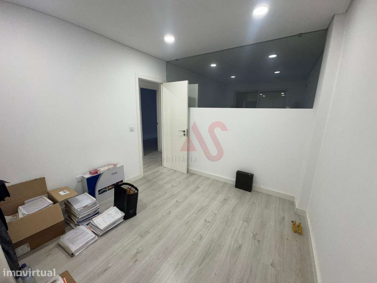 Escritório com Potencial de Conversão em T1+1 - Lixa (Felgueiras) - Grande imagem: 4/6