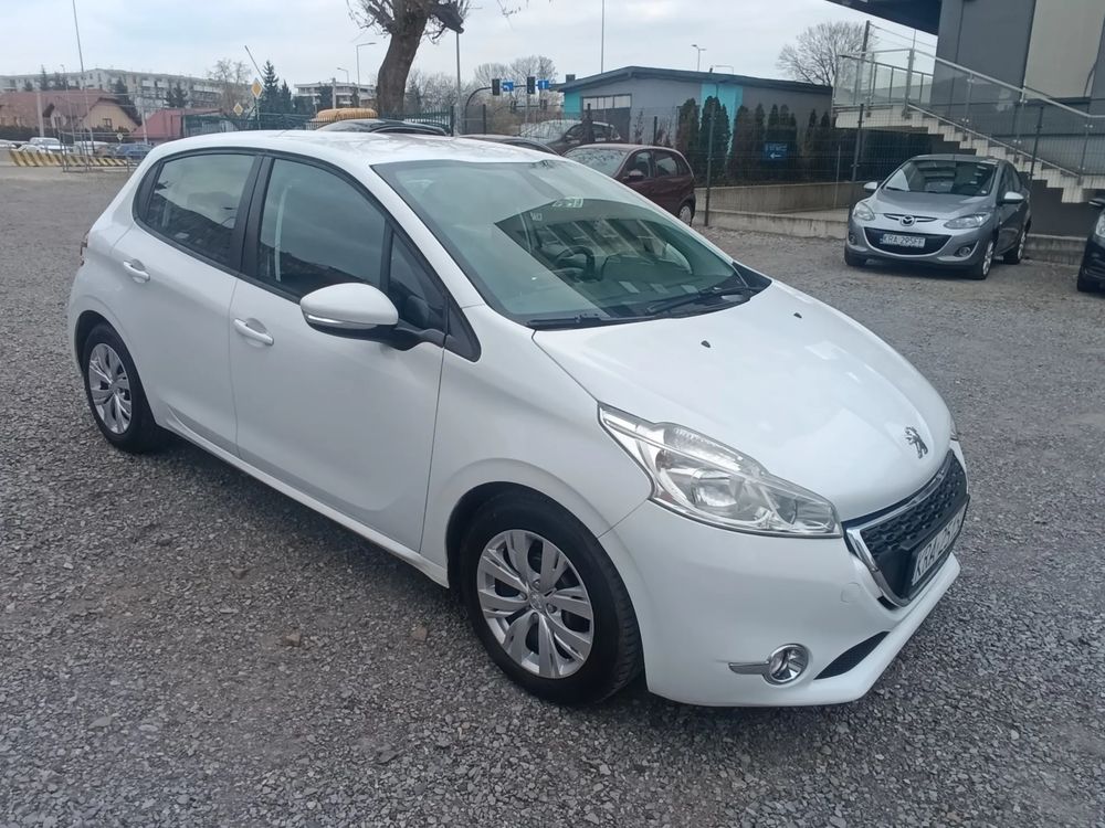 Peugeot 208 I 1.6 e-HDi Allure STT 2013