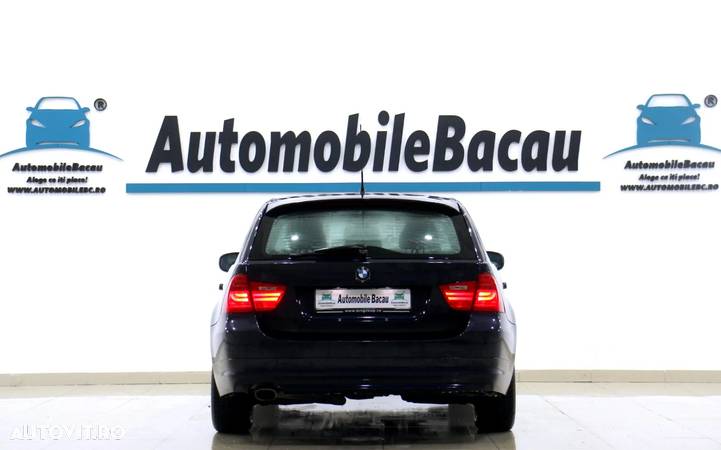 BMW Seria 3 320d Touring - 14