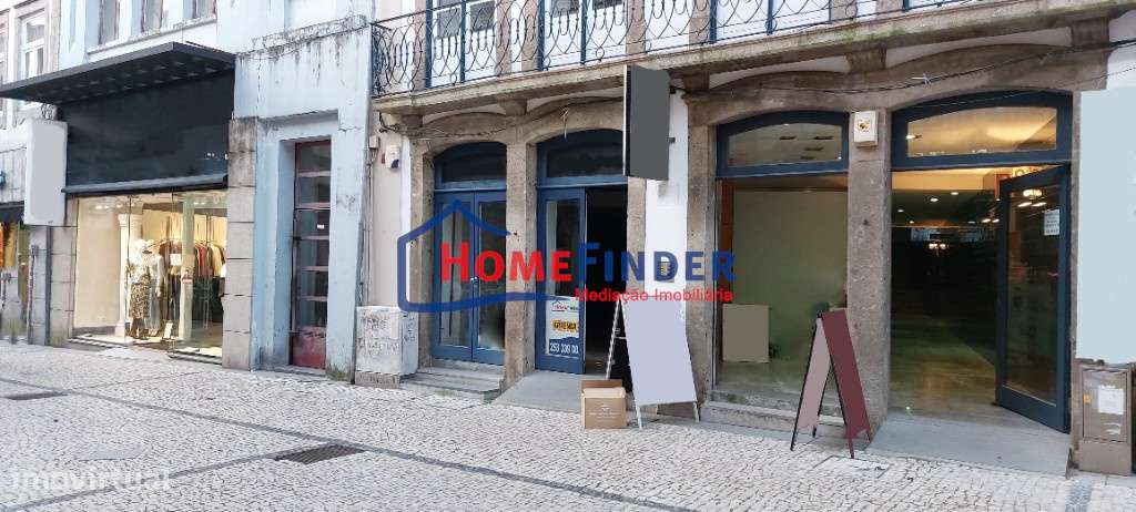 Loja Comercial no Centro Histórico de Braga - Grande imagem: 2/43