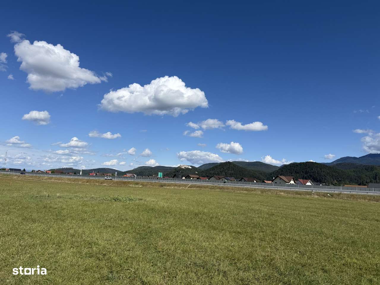 Teren intravilan agricol la 40 km de Sinaia,21 Km de Predeal in rate-5