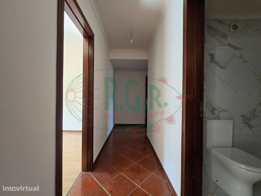 T2 Lg Garagem e Arrúmos - Próximo Metyis e Faculdade Medicina-19