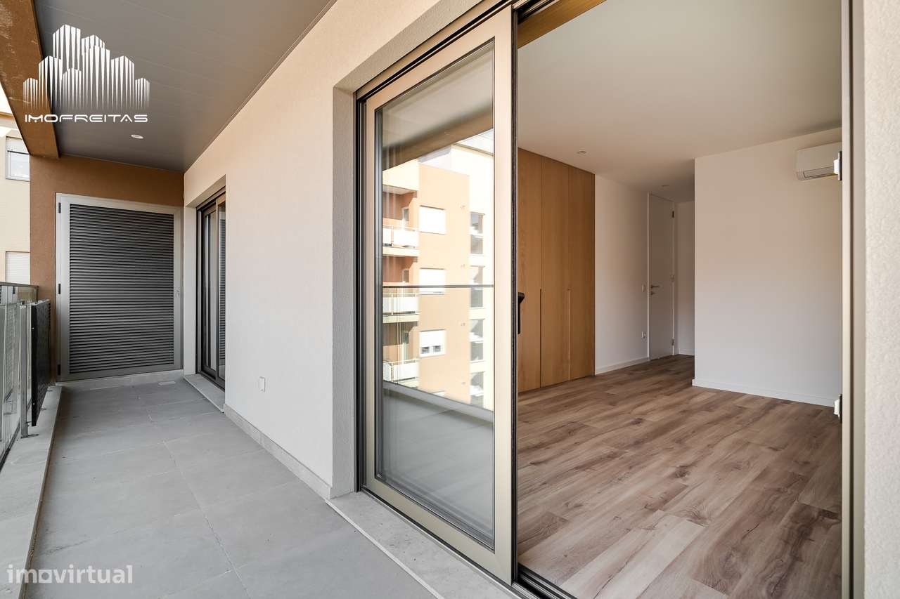 Apartamento T2 Novo com Garagem Fechada para 2 Carros-15