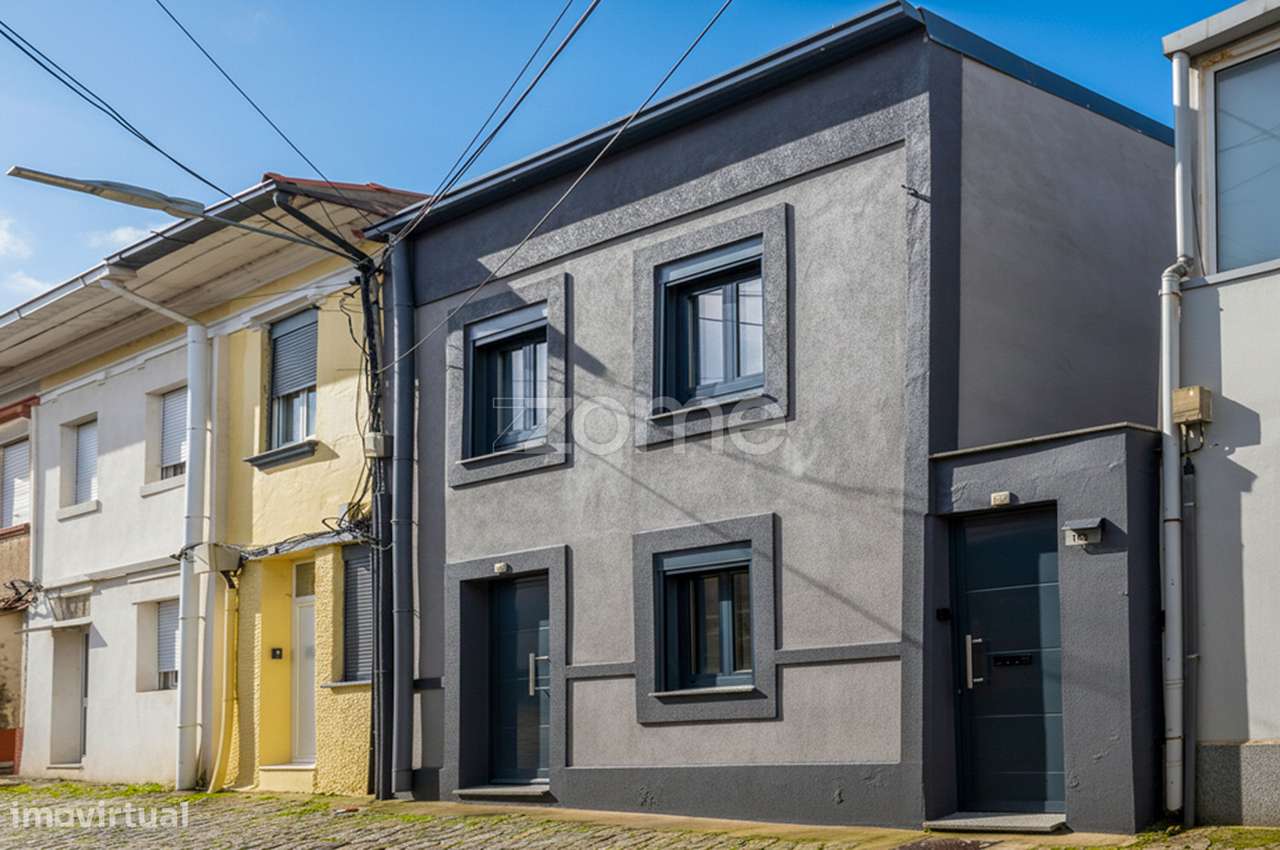 Moradia T2 c/ 2 Suítes, na Rua Alexandre Herculano, Valbom, Gondomar - Grande imagem: 2/29