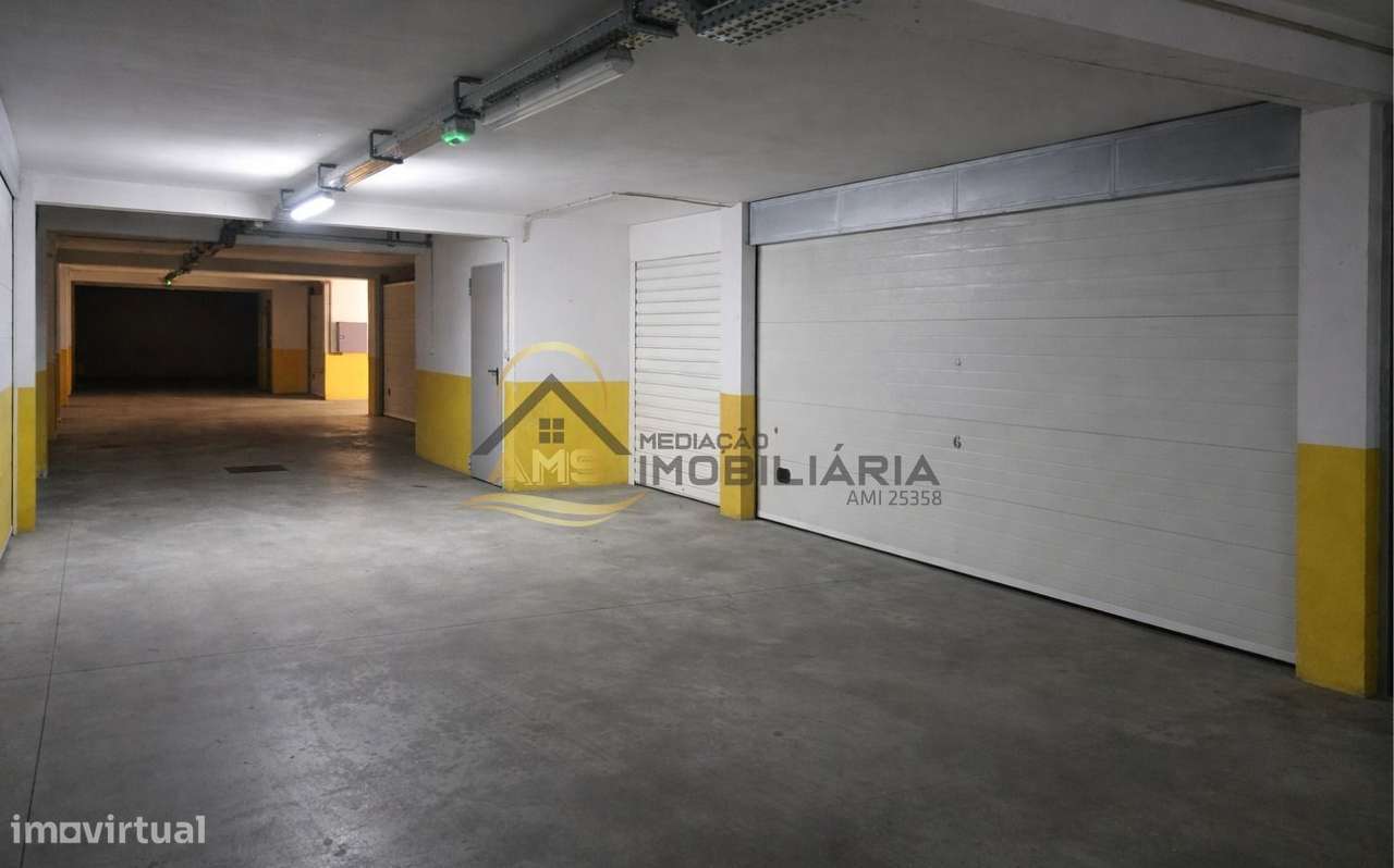 APARTAMENTO T2 COM GARAGEM CENTRO DE FAFE-35
