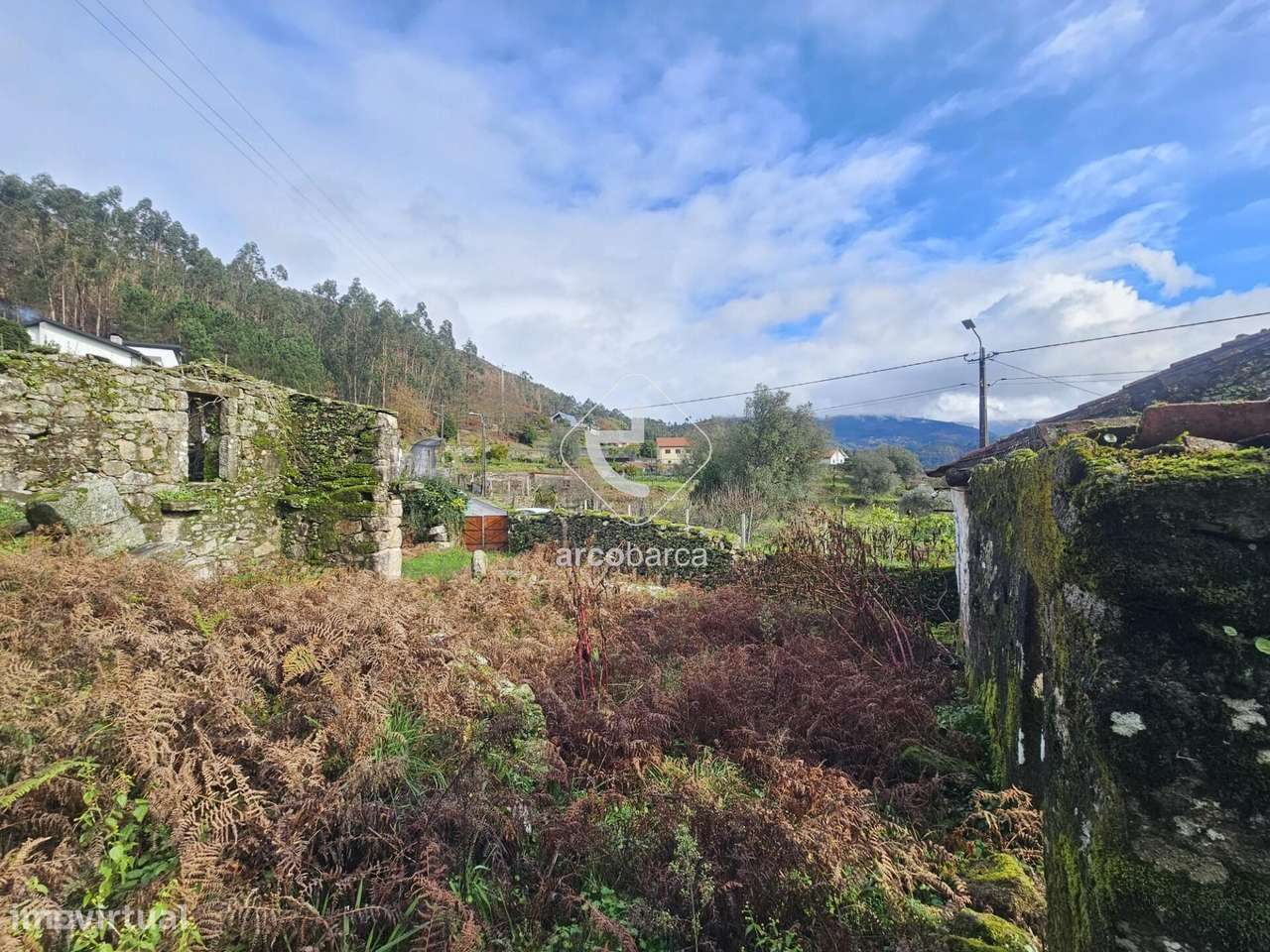 Propriedade para restauro - Loureda - Arcos de Valdevez-5