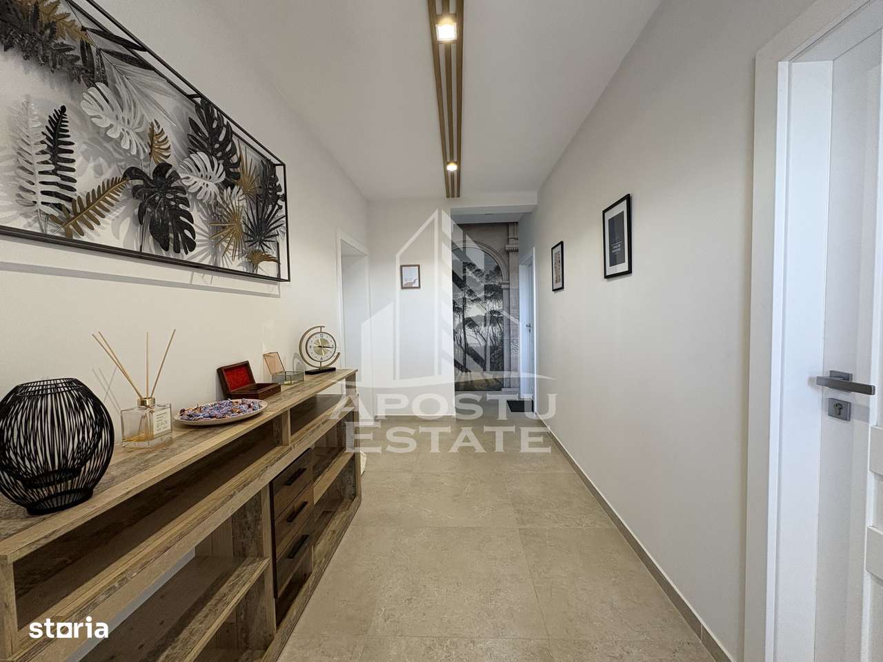 Vila in Mosnita Noua - Oportunitate de investitie sau casa ideala. - Imagine principală: 5/20