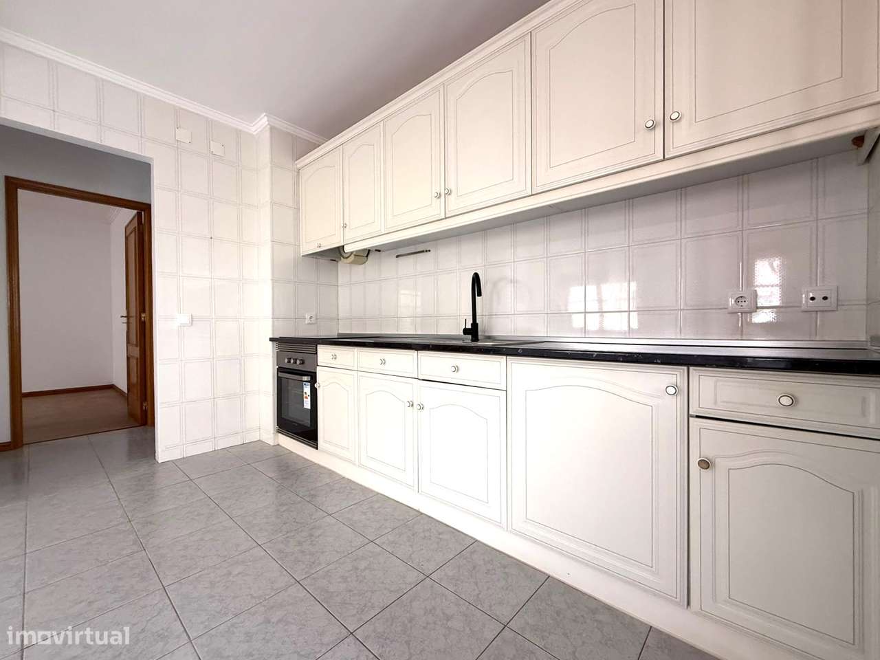 Apartamento T3 com Suíte, Varanda e Garagem – Praia do Furadouro-5