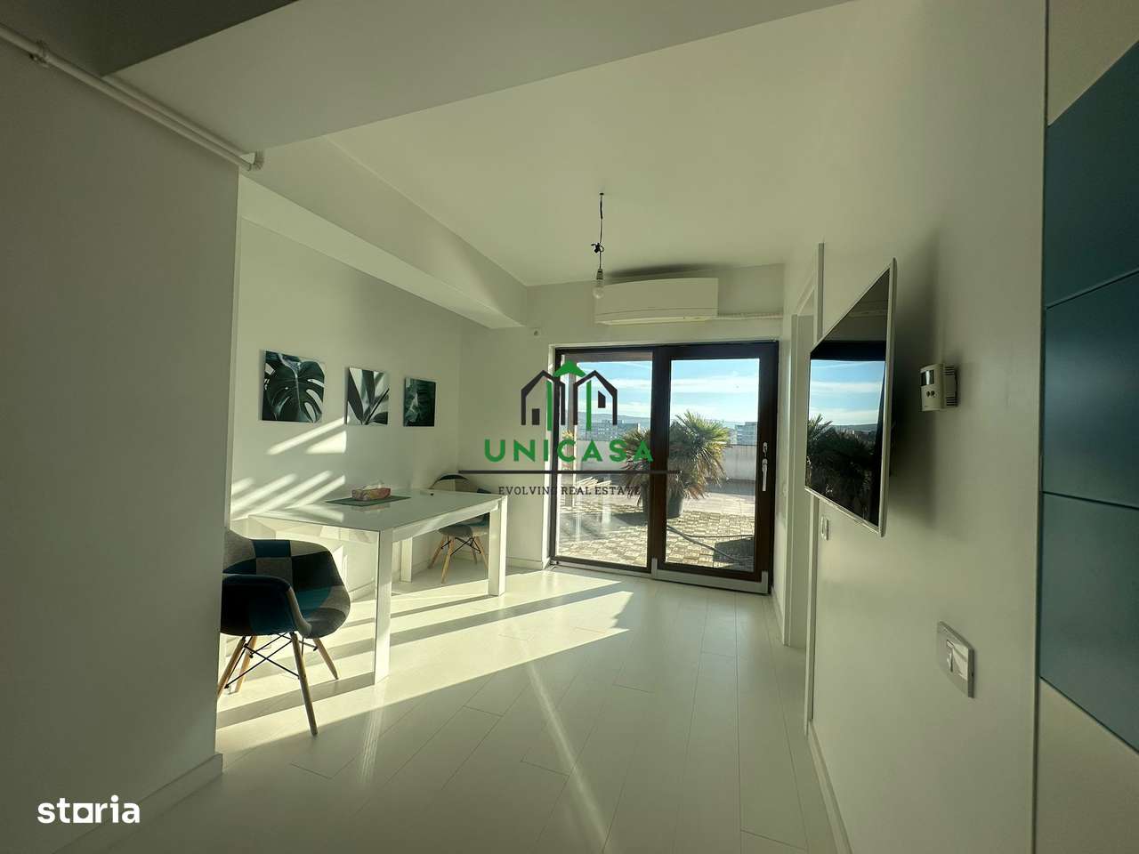 Apartament 4 camere - tip Penthouse - Zona 1 Mai-1