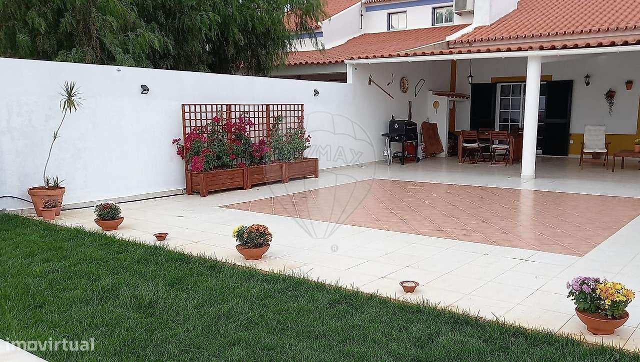 Moradia T5 para venda-29