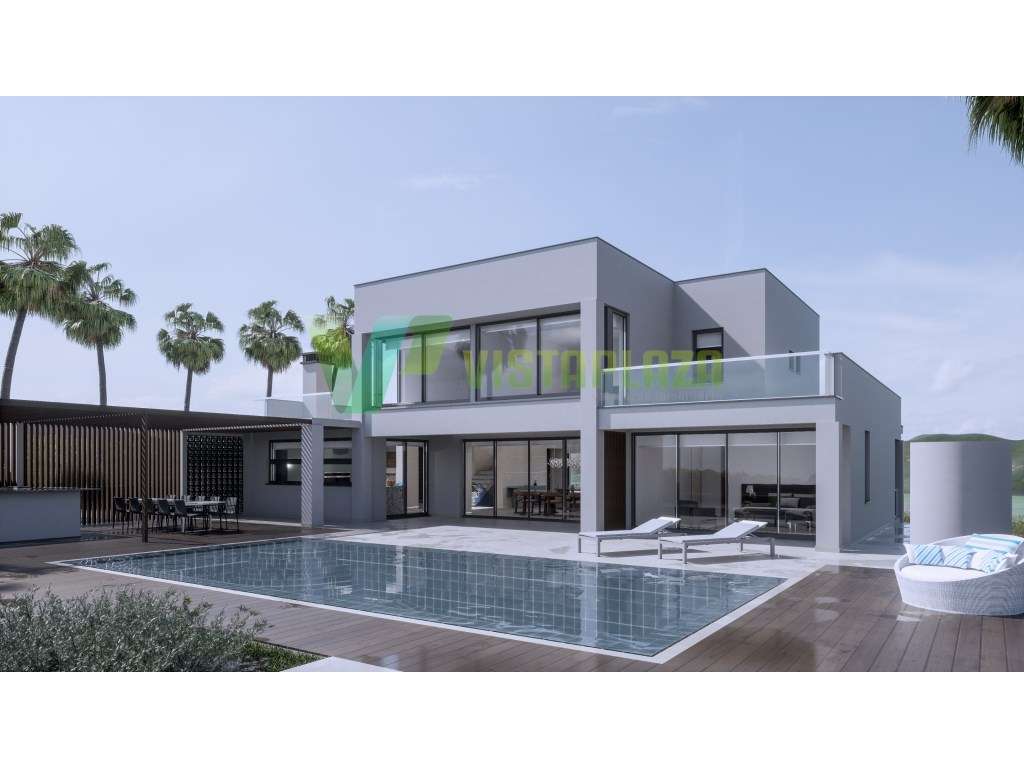 Moradia De Luxo T4 Com Piscina Para Venda Em Lagos Algarve
