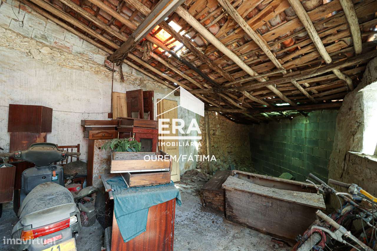 Moradia T3 para reconstrução em Vilar dos Prazeres-14