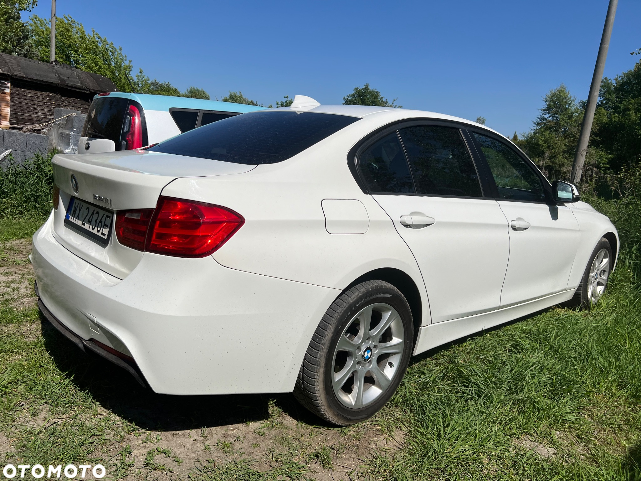 BMW Seria 3 320i - 16