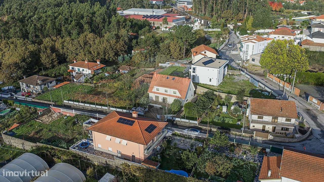 Moradia T4 para venda-43