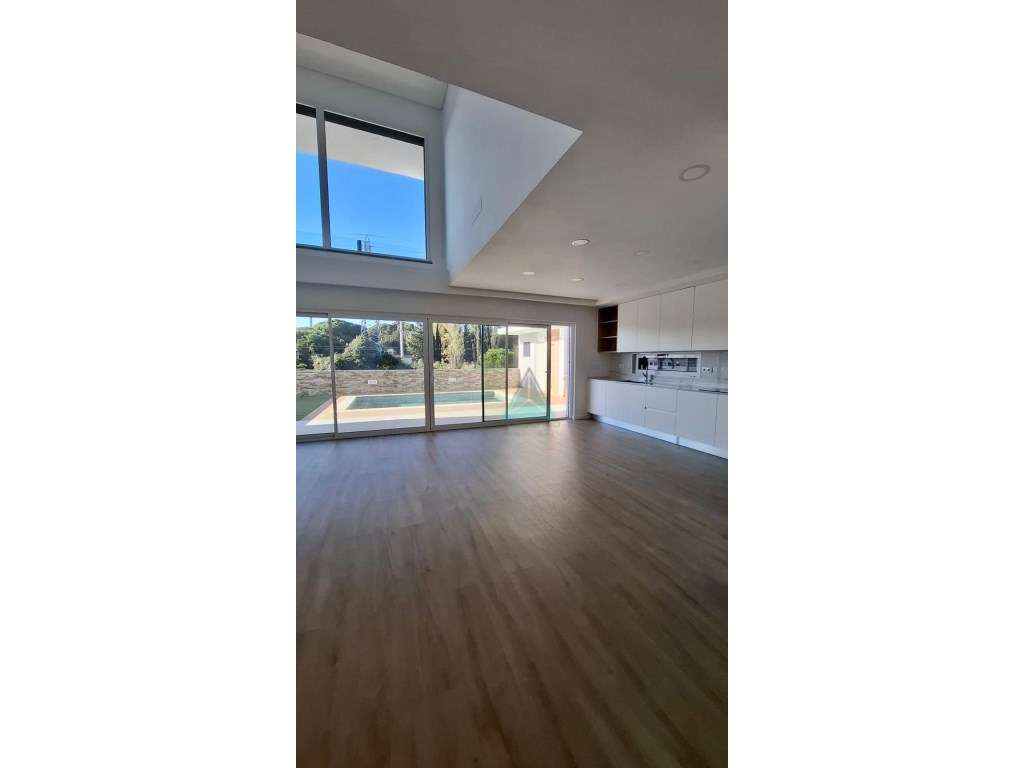 Moradia geminada T4 com excelentes acabamentos Quinta do Desembarga...-7