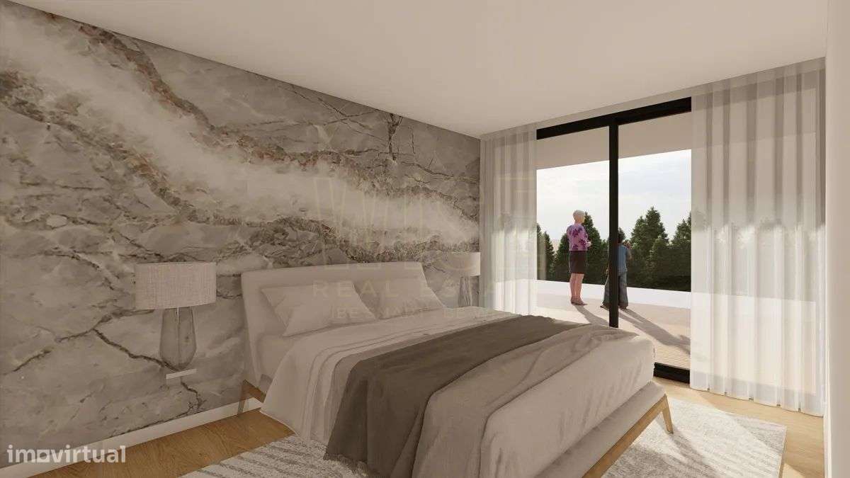 Apartamento T2 com garagem  Lordemão-16