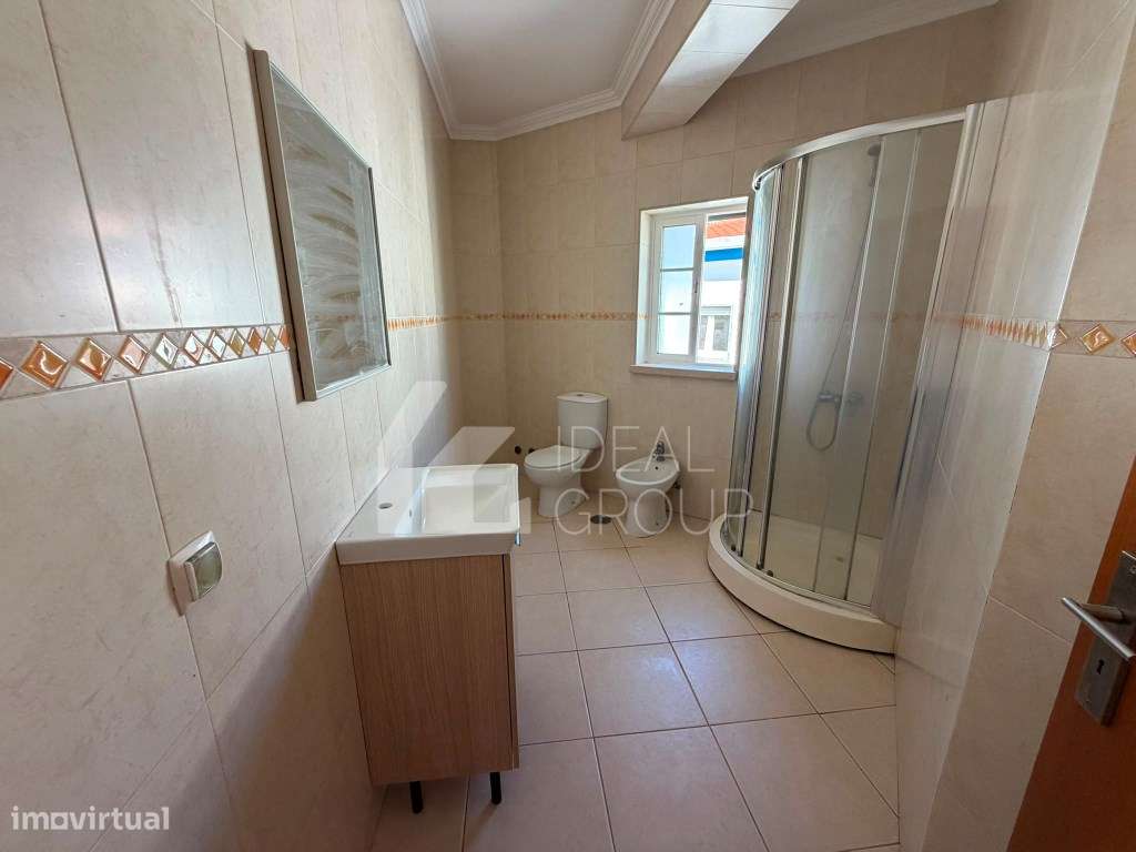 Moradia T3 com Dois Pisos Independentes | T2 + T1 | Cadaval-11